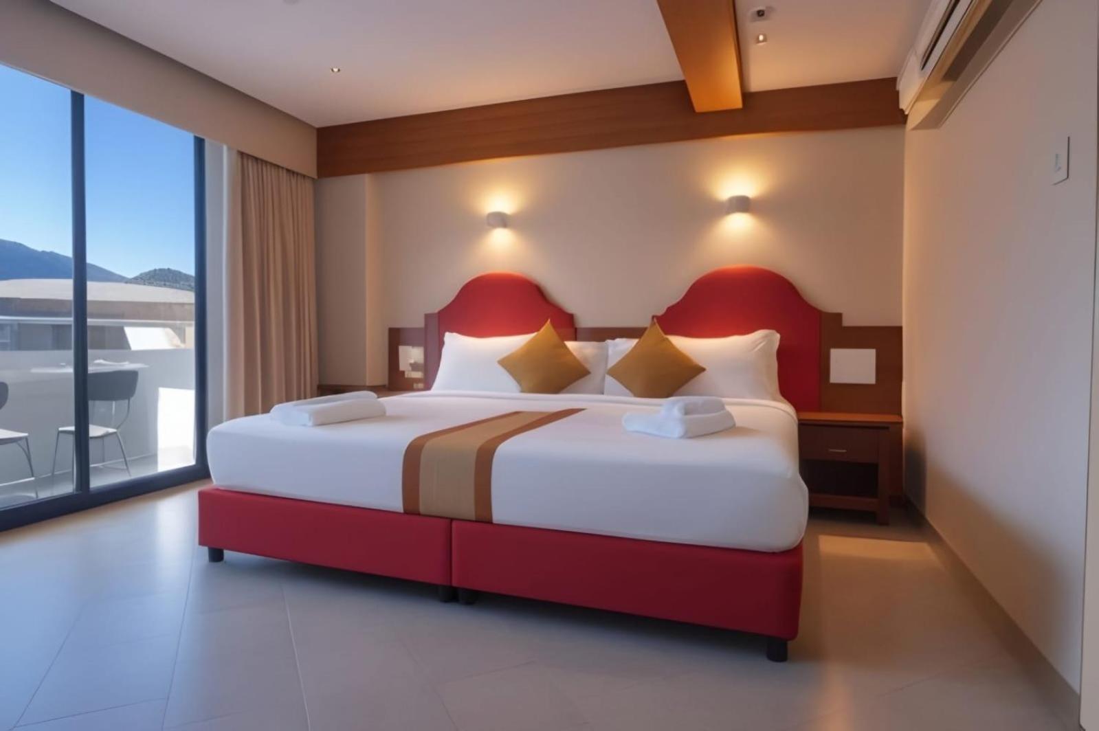 Hack Patong Beach Hotel Kültér fotó